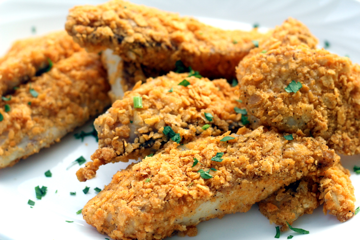 Potato Chip Crusted Chicken - Potato Chip Crusted Chicken - Feed Your Soul Too : I actually used nacho cheese flavored doritos for a cheesy chicken flavor.
